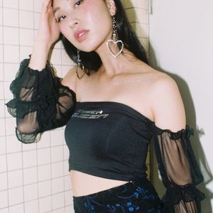 We Gang Young Cyber Queen Top